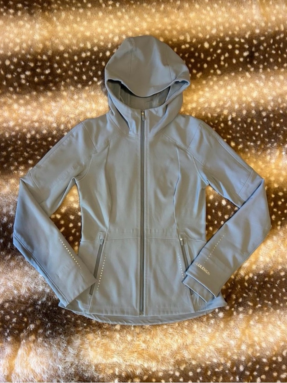 Lululemon “Concrete Blue” Cross Chill Jacket Size S $198